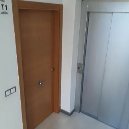 Piso Valeria 科拉雷侯